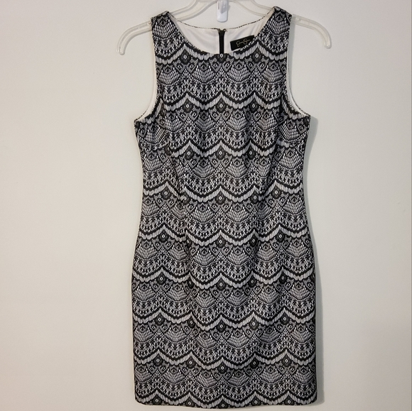 Jessica Simpson Dresses & Skirts - Jessica Simpson Black/White Eyelet Embroidered Lace Sleeveless Sheath Dress Sz8